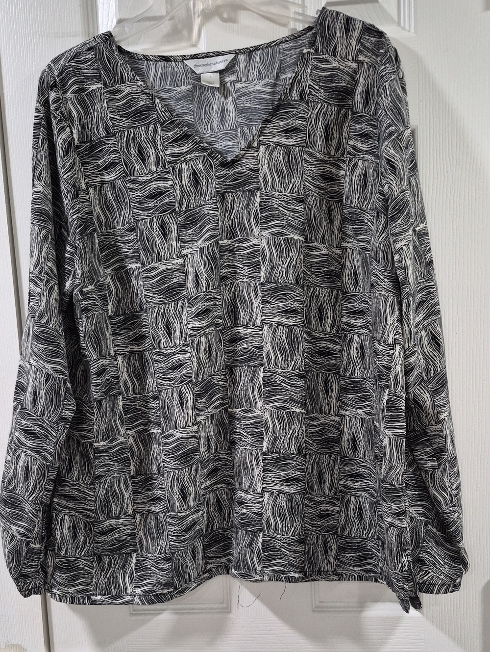 Christopher & Banks Black & White Patterned Long Sleeve V-Neck Top